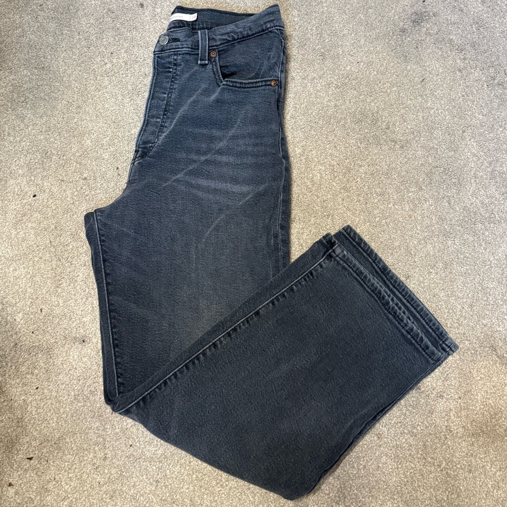 Levi's Women's ribcage Straight Leg Jeans